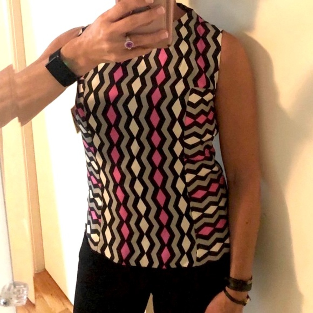 Milly Pink and Black Geometric Patterned Top - Picture 4 of 8